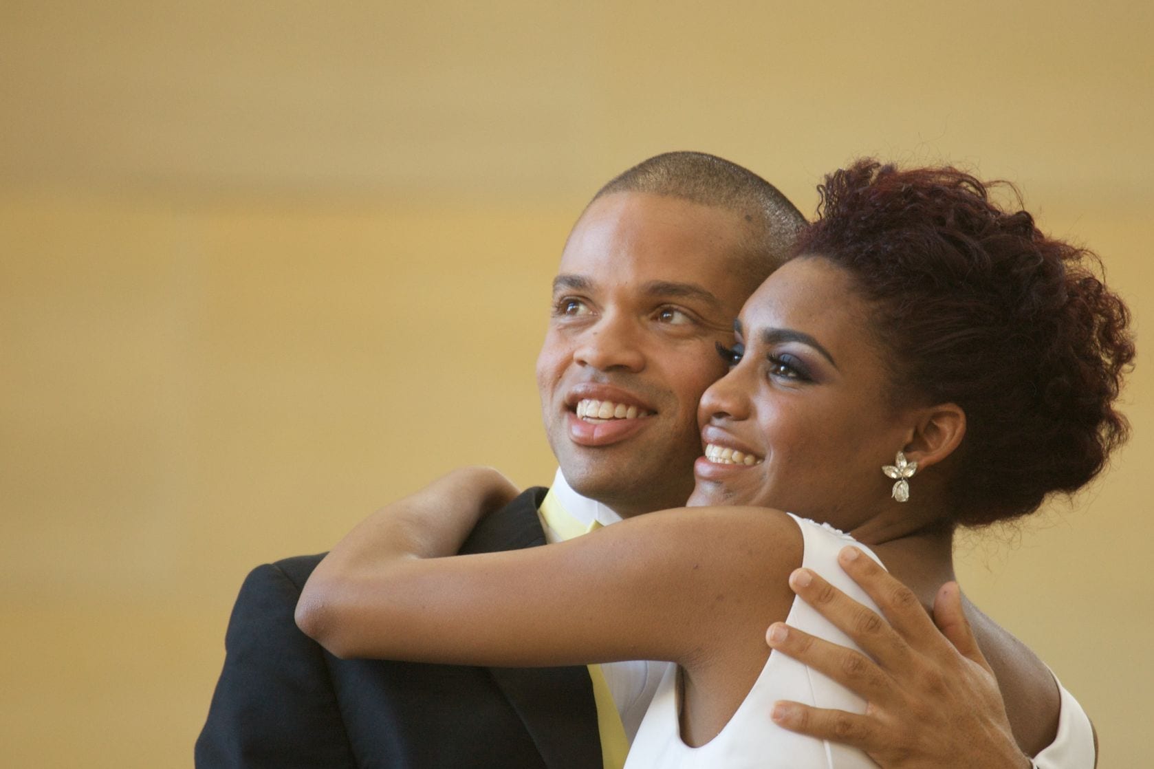 Tips on Caring for Your Wedding Ring. Desktop Image