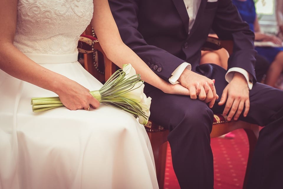 The Amazing Benefits of Building a Wedding Website. Desktop Image